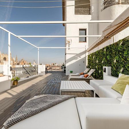 סביליה Isg Apartments Modern Atticpool At The Cathedralfree Parking מראה חיצוני תמונה