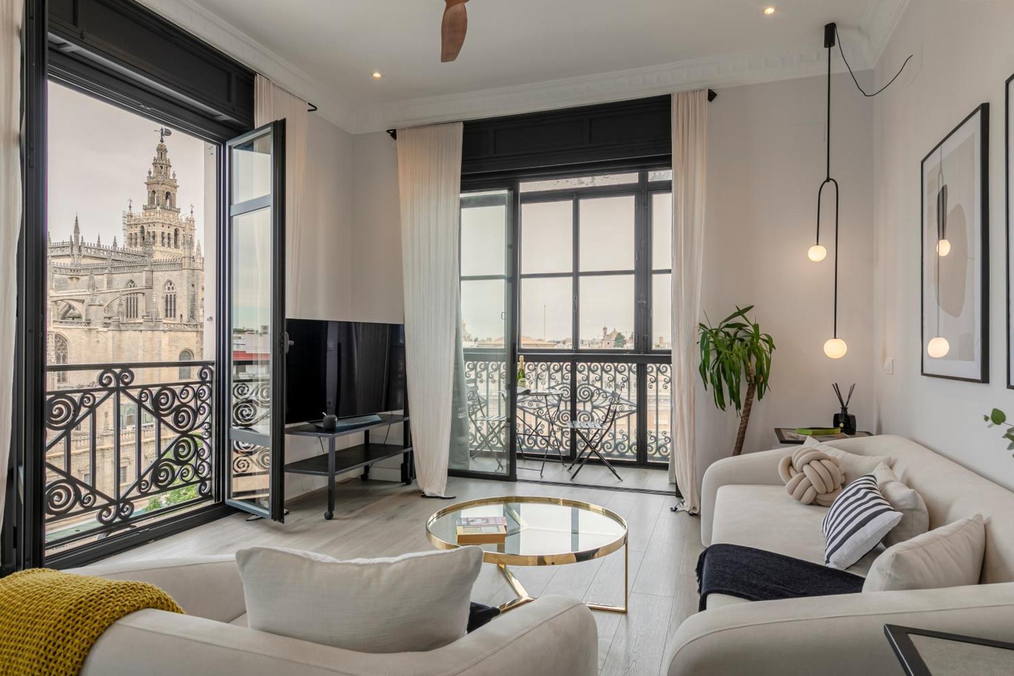 סביליה Isg Apartments Modern Atticpool At The Cathedralfree Parking מראה חיצוני תמונה